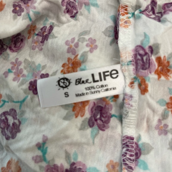 Blue Life Floral Tank NWOT - Picture 4 of 4